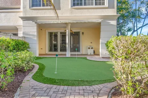 668 Ne Francesca Lane Boca Raton FL 33487