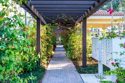 668 Ne Francesca Lane Boca Raton FL 33487