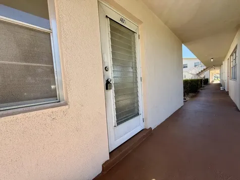 401 Chatham T West Palm Beach FL 33417