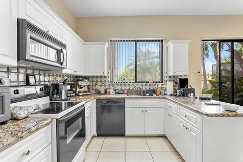 6547 Via Rosa Boca Raton FL 33433