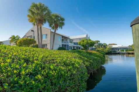 3901 Se Saint Lucie Boulevard Stuart FL 34997