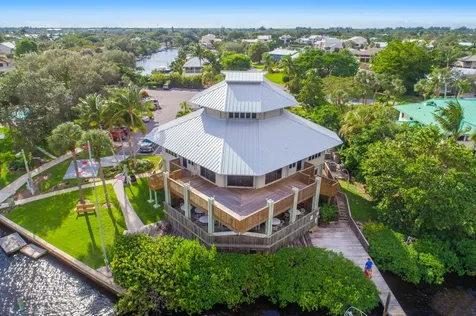 3901 Se Saint Lucie Boulevard Stuart FL 34997