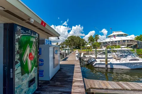3901 Se Saint Lucie Boulevard Stuart FL 34997