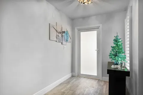334 Nw 42nd Street Boca Raton FL 33431