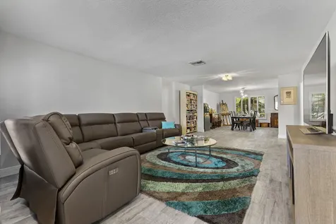 334 Nw 42nd Street Boca Raton FL 33431