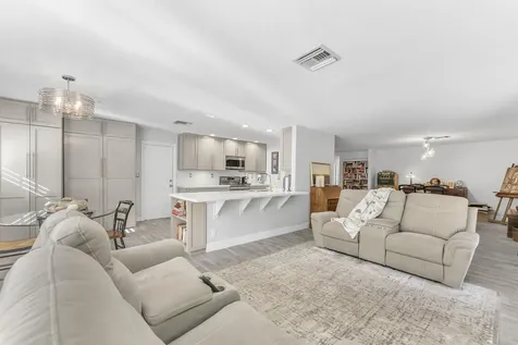 334 Nw 42nd Street Boca Raton FL 33431