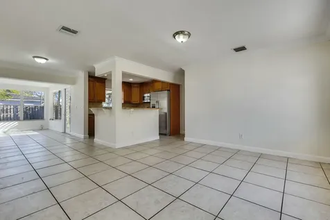299 Ne 21st Street Boca Raton FL 33431