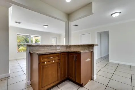 299 Ne 21st Street Boca Raton FL 33431