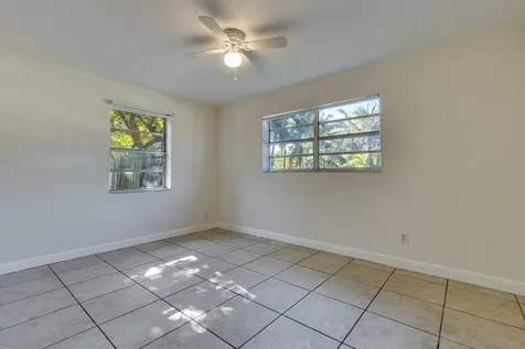 299 Ne 21st Street Boca Raton FL 33431