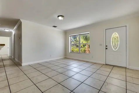 299 Ne 21st Street Boca Raton FL 33431