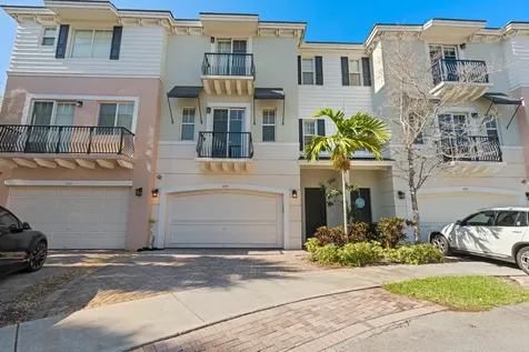 559 Nw 35th Place Boca Raton FL 33431