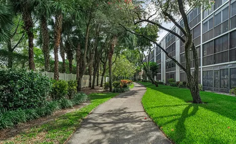 7301 Amberly Lane Delray Beach FL 33446