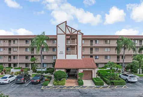 7301 Amberly Lane Delray Beach FL 33446