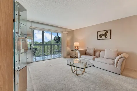 7301 Amberly Lane Delray Beach FL 33446