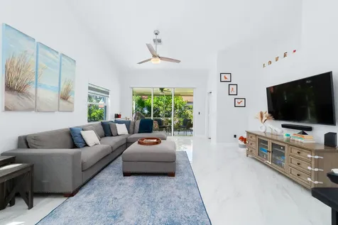 8291 Via Di Veneto Boca Raton FL 33496