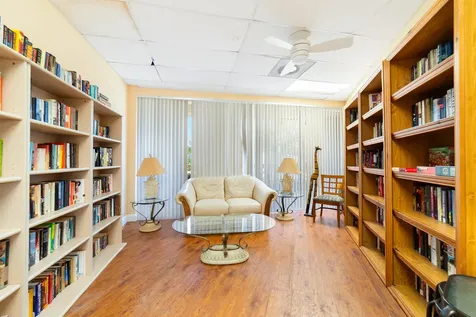 8291 Via Di Veneto Boca Raton FL 33496