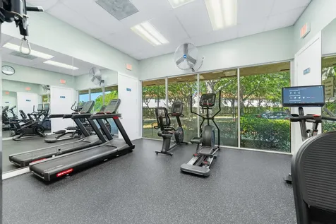 8291 Via Di Veneto Boca Raton FL 33496