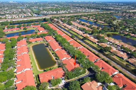 8291 Via Di Veneto Boca Raton FL 33496