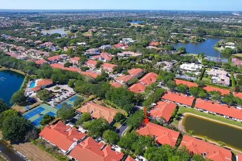 8291 Via Di Veneto Boca Raton FL 33496