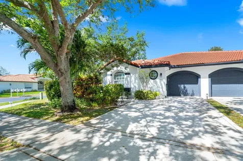 8291 Via Di Veneto Boca Raton FL 33496