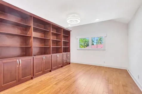930 N Parkside Circle Boca Raton FL 33486