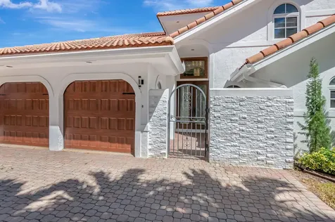 930 N Parkside Circle Boca Raton FL 33486