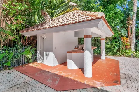 930 N Parkside Circle Boca Raton FL 33486