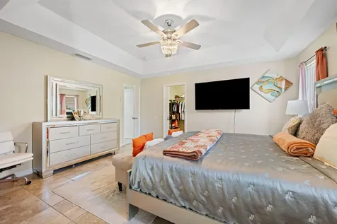 932 Se Damask Avenue Port Saint Lucie FL 34983