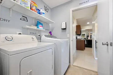 932 Se Damask Avenue Port Saint Lucie FL 34983