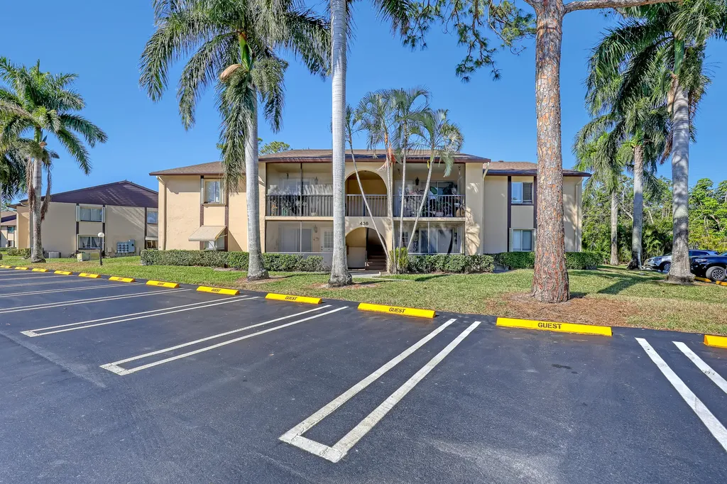 436 Pine Glen Lane Greenacres FL 33463