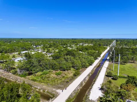 13217 62 The Acreage FL 33412