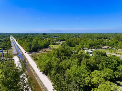 13217 62 The Acreage FL 33412