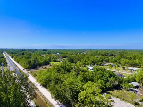 13217 62 The Acreage FL 33412