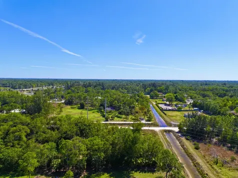 13217 62 The Acreage FL 33412