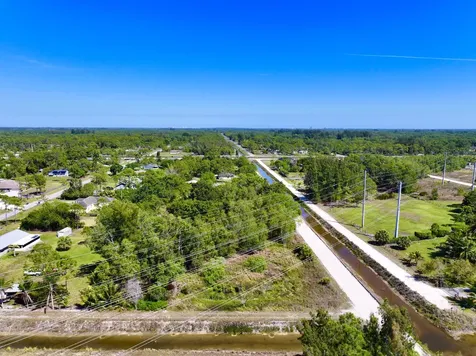 13217 62 The Acreage FL 33412