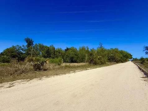 13217 62 The Acreage FL 33412