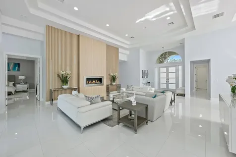 8988 Lakes Boulevard West Palm Beach FL 33412
