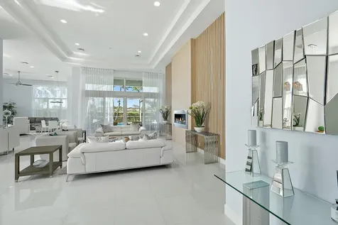 8988 Lakes Boulevard West Palm Beach FL 33412