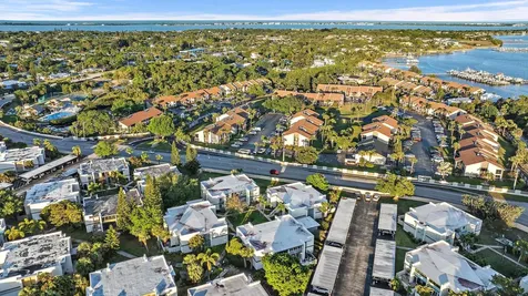 1561 Ne 12th Terrace Jensen Beach FL 34957