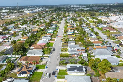 W W 3rd Street Riviera Beach FL 33404