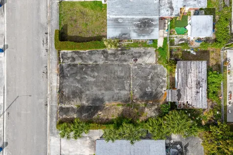 W W 3rd Street Riviera Beach FL 33404