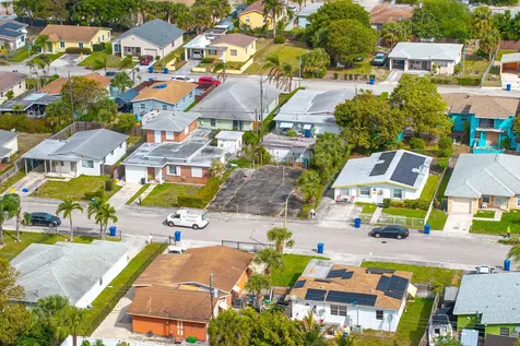 W W 3rd Street Riviera Beach FL 33404