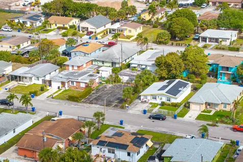 W W 3rd Street Riviera Beach FL 33404