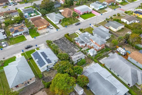 W W 3rd Street Riviera Beach FL 33404