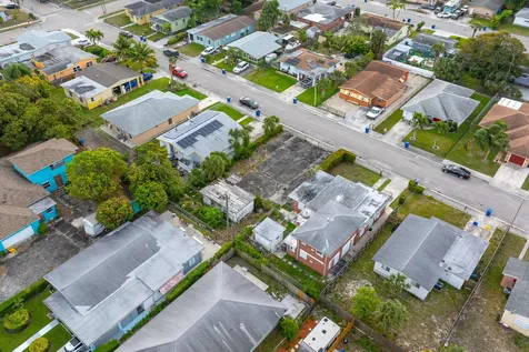W W 3rd Street Riviera Beach FL 33404