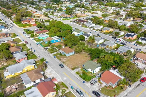 0 W 2nd Street Riviera Beach FL 33404