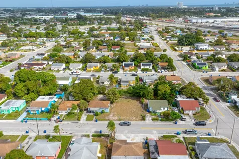 0 W 2nd Street Riviera Beach FL 33404