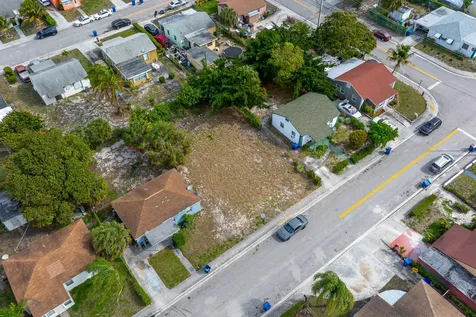 0 W 2nd Street Riviera Beach FL 33404