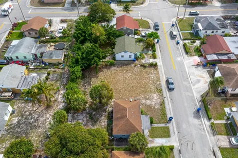 0 W 2nd Street Riviera Beach FL 33404