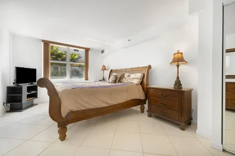 4511 S Ocean Boulevard Highland Beach FL 33487